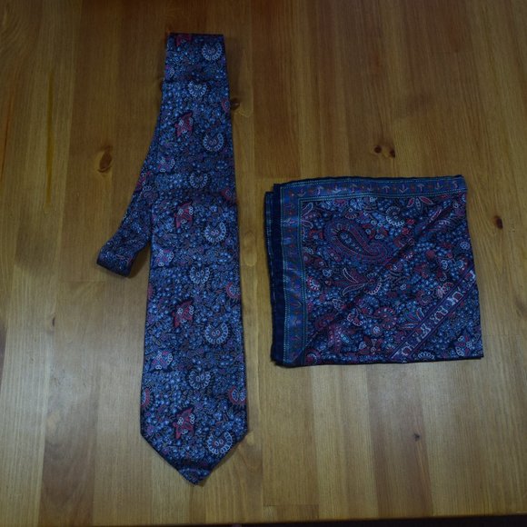 $450 BRIONI Rare Handmade Satin paisley Navy Blue Silk Tie / Pocket Square Set - Picture 10 of 16